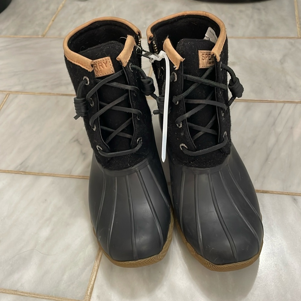 Black Sperry Boots sz 6